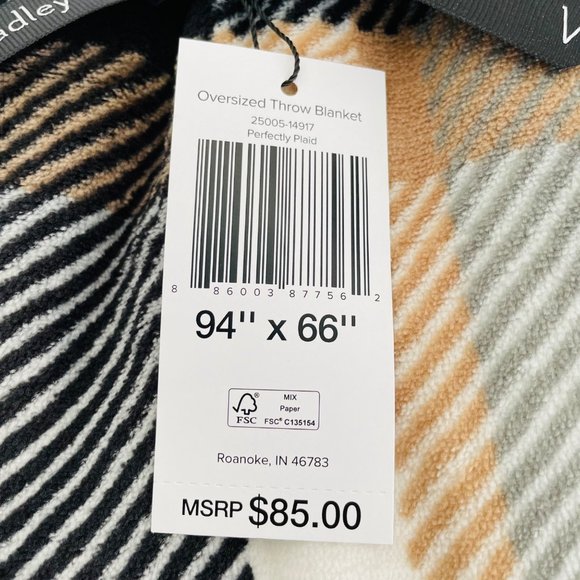 Vera Bradley Perfectly Plaid Oversized Plush Throw Blanket 94” x 66” - Picture 6 of 7